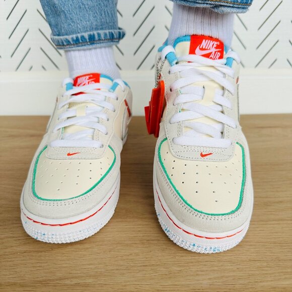 🤩Nike AIR FORCE 1 Sz 4Y Grade School LOW LV8 'HOLIDAY COOKIES GS FQ8350-110 New - Picture 4 of 15